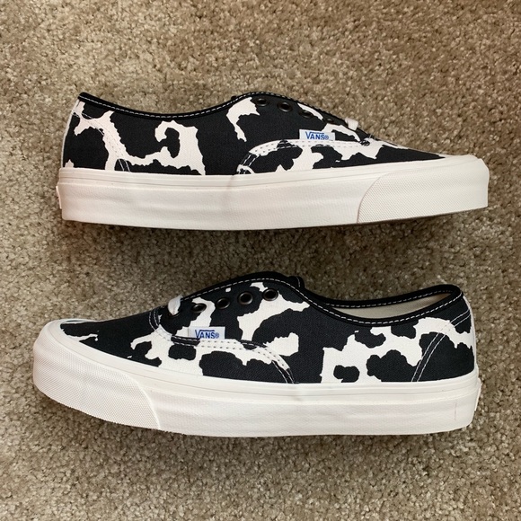 *SOLD* Vans Vault Suede Canvas Authentic Sneaker - Picture 3 of 8